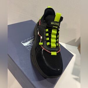 Mazino Titanium Men’s 12. NEW. Black/Lime